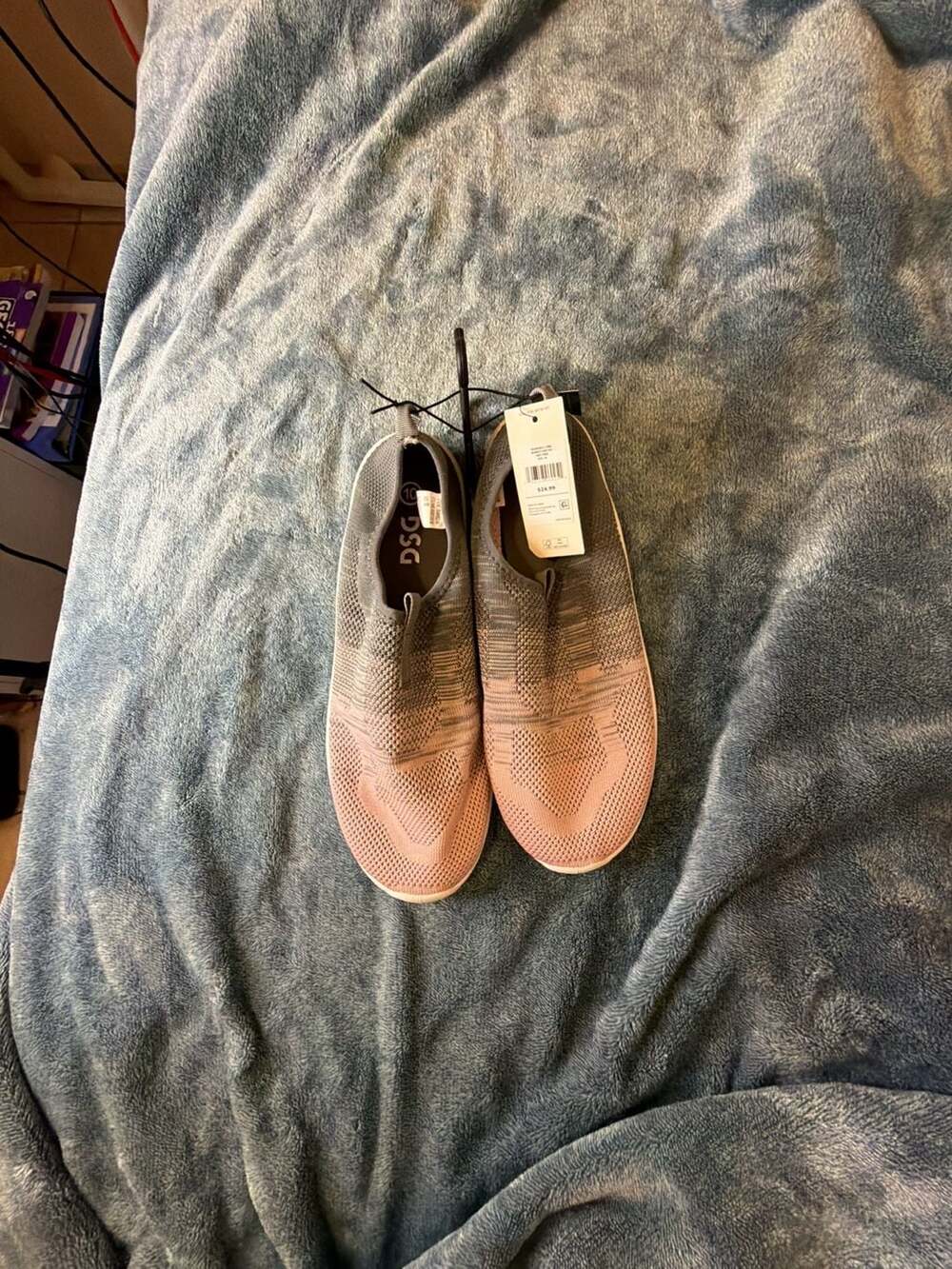 DSG Women's Knit Slip-On Sneakers Size 10